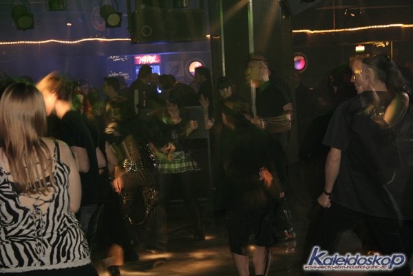 blackegg_0306_l.jpg