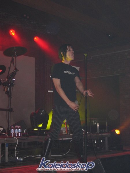 vnvnation12_l.jpg