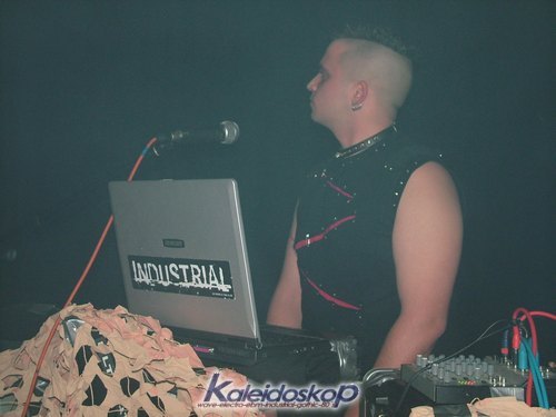 agonoize_004.jpg